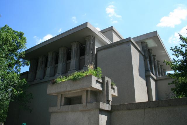 Oak_Park_Trinity_Temple_-_Architect_Frank_Lloyd_Wright_01.JPG