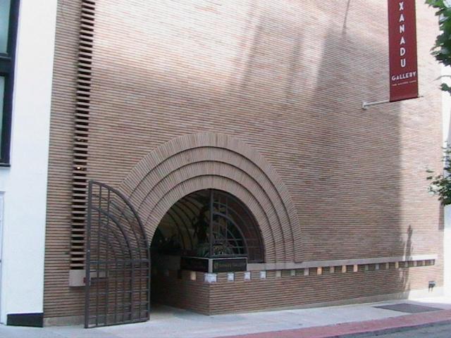 V._C._Morris_Gift_Shop_San_Francisco_-_Architect_Frank_Lloyd_Wright_01.JPG